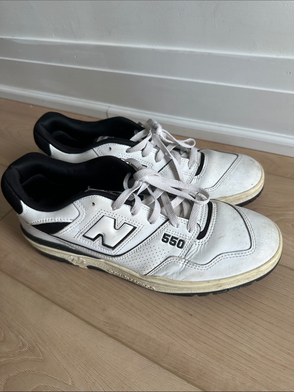 New Balance 550 Men’s White and Black Low-Top Sneakers